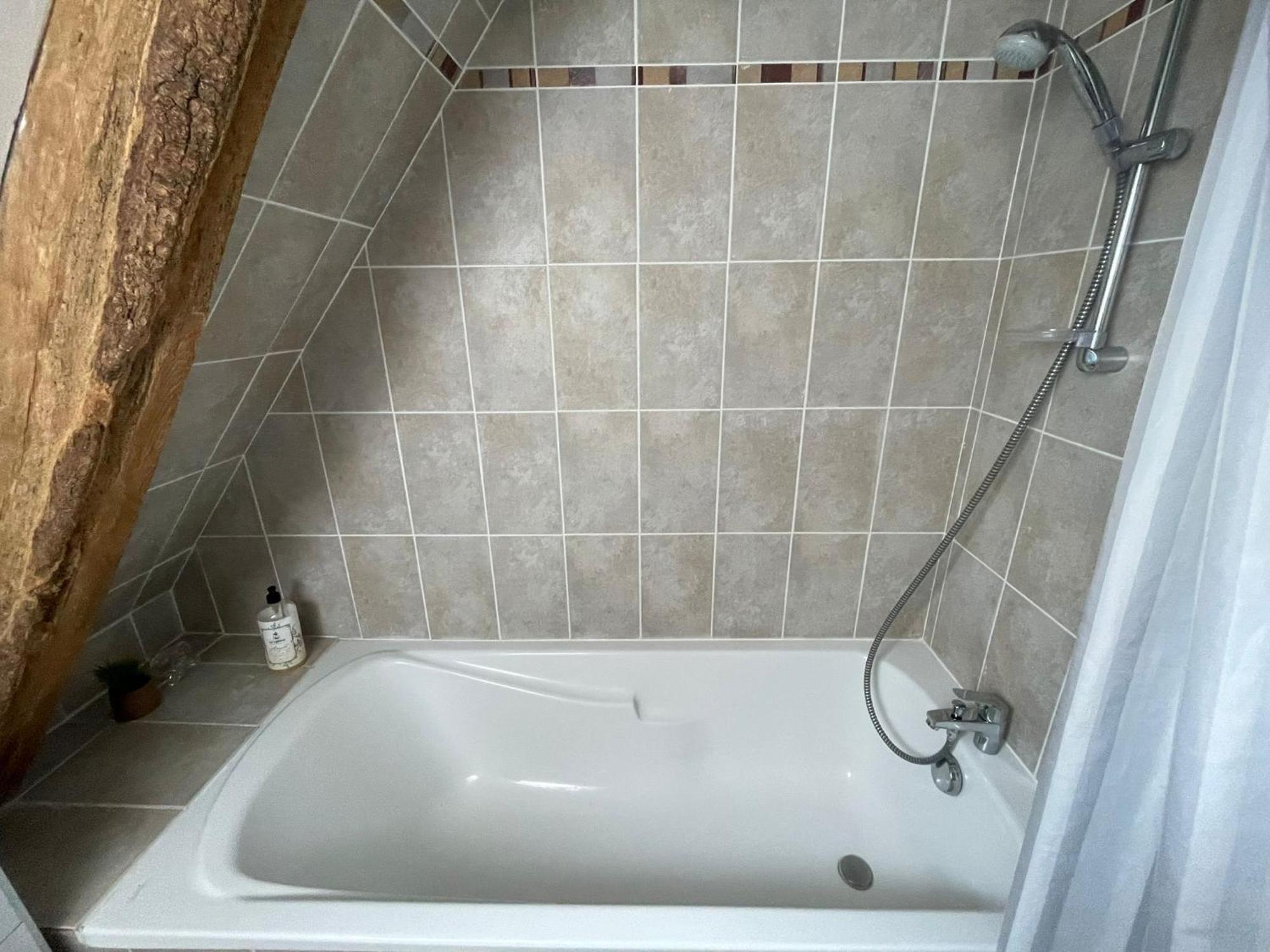 Nid De Pie Grand Duplex Lumineux Cadre Verdoyant Calme A 5 Mn De La Mer Pres Port En Bessin, Bayeux, Omaha Beach, Commes Ngoại thất bức ảnh